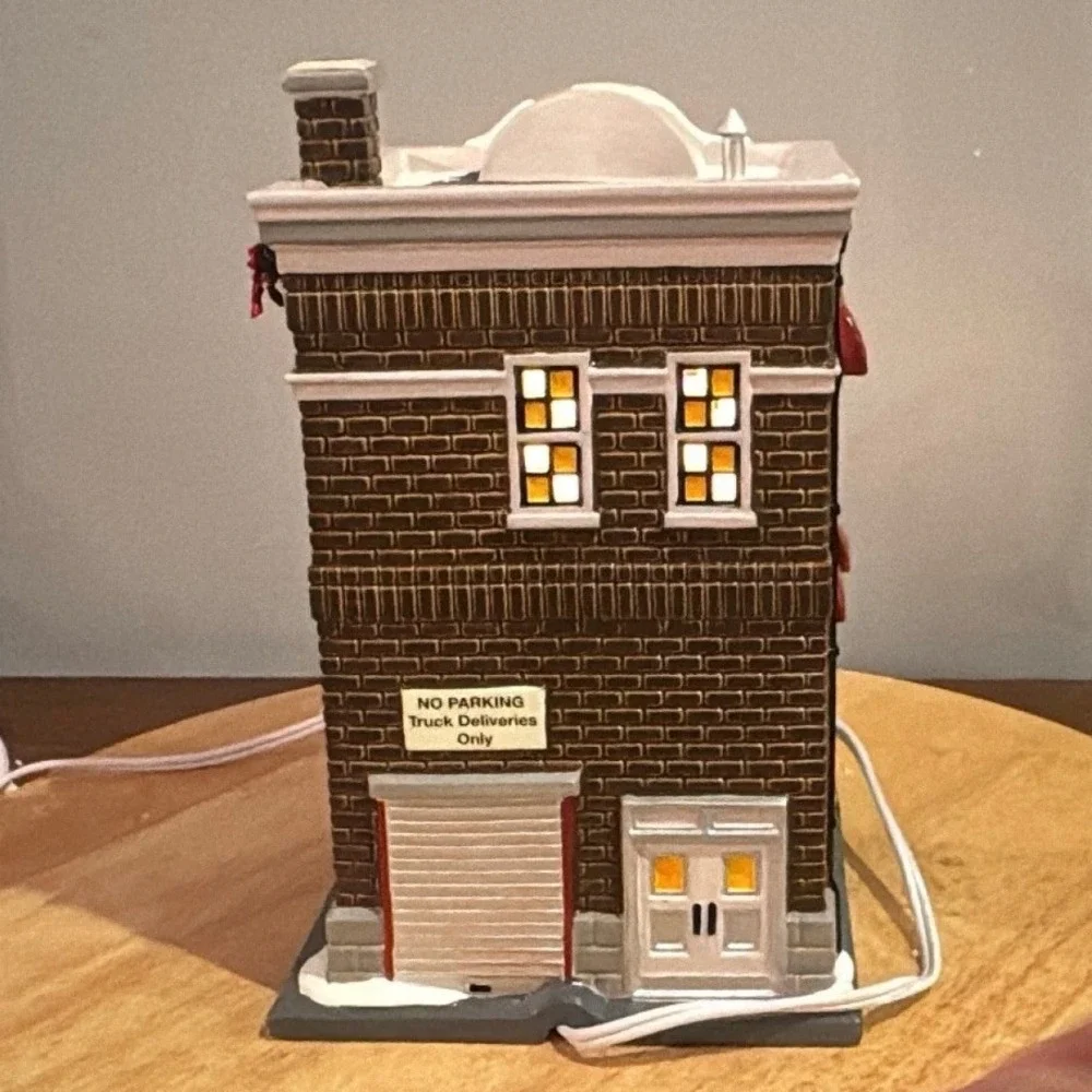 Department 56 Tom's Foods Grocery Snow Village Lighted 808947 Dept 56 Boxed RARE